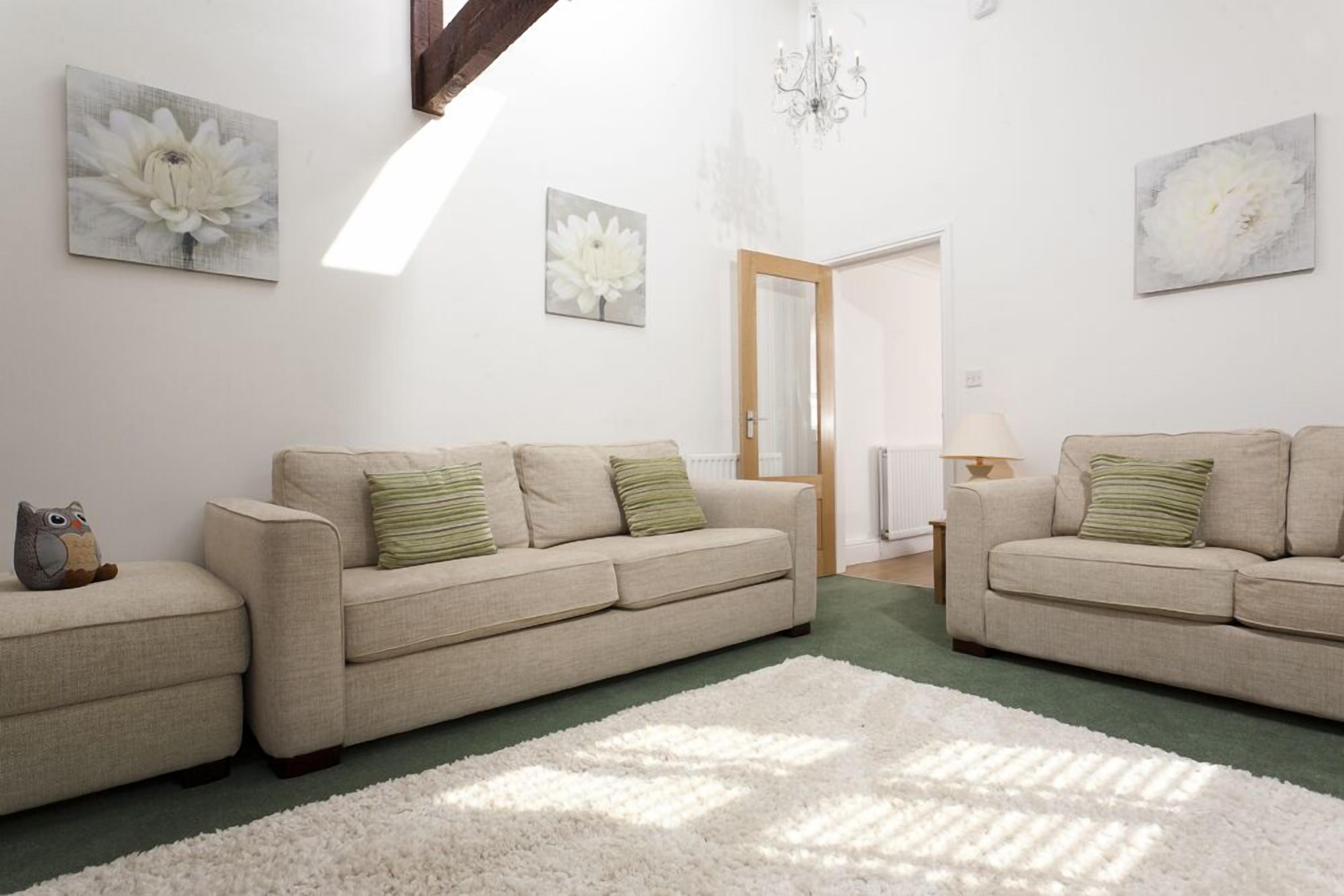 Fellside Luxury Cottage with parking. Lake views River Garden and court yard.