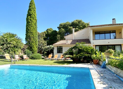 Large house with private pool and garden n Begur for 12 guests