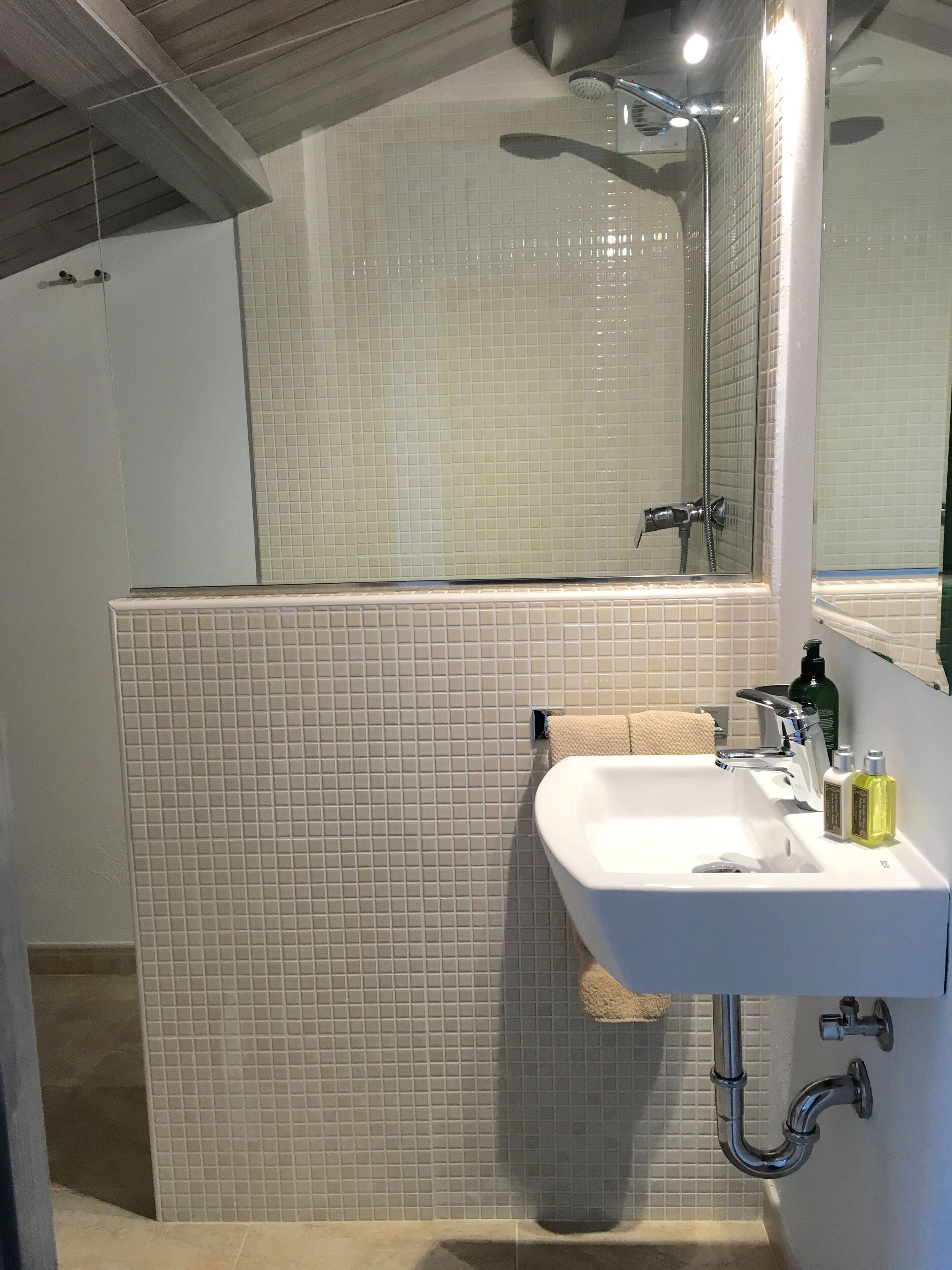 Gran Casa Económica con Piscina Privada en Begur. Wifi Gratis. Ideal familias.