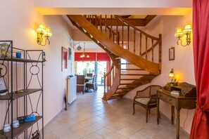 Interior - Malena Villa with Private Pool | Walking distance to beach & restaurants (Rethymno)
