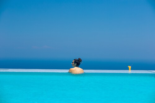 Santorini Eos Private villa with infinity edge pool 