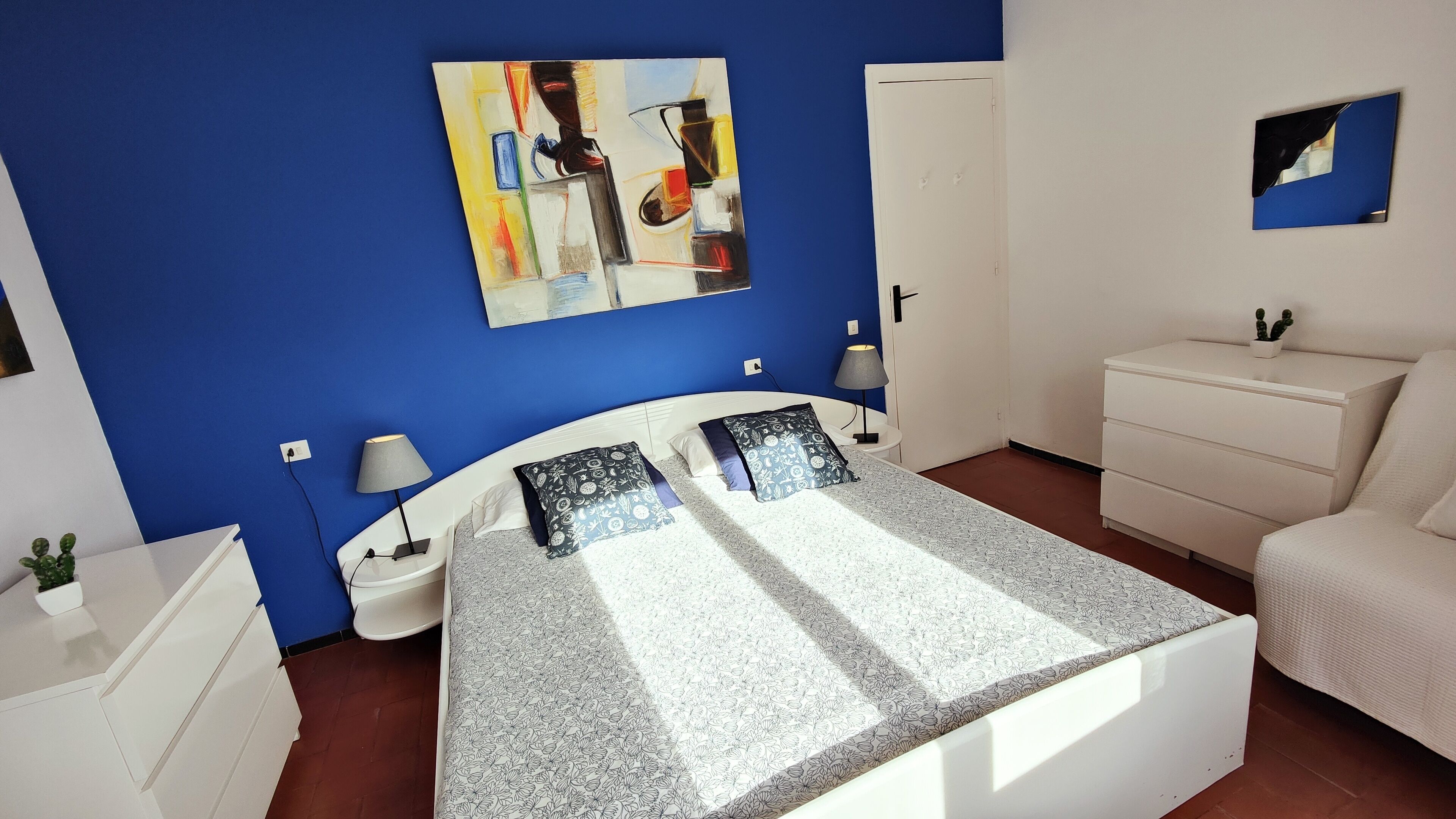 Apartment with garden at 11 meters from the sand beach of la Fosca.