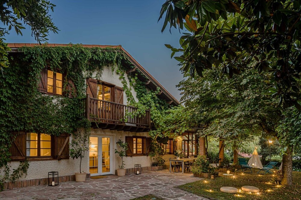 Exclusive villa in Somo
