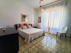 3 Schlafzimmer, Bügeleisen/Bügelbrett, Reisekinderbett, kostenloses WLAN