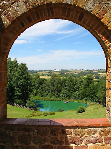 Mediterranean inspired luxury in the Oxfordshire Cotswolds, near Great Tew