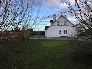 Exterior - Spectaular Home Overlooking Culdaff Beach on the Wild Atlantic Way (Donegal)