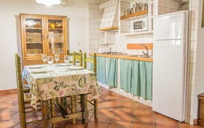 Frigorífic, microones i torradora 