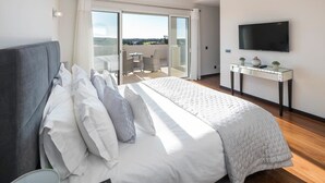 5 slaapkamers, een bureau, wifi, beddengoed