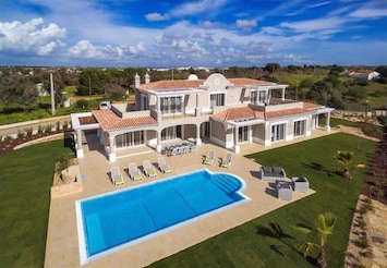 Villa with pool and garden
