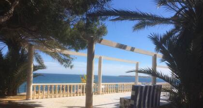 Vue mer panoramique â Plage Ă 200 m â RĂ©sidence avec piscine & 2 chambres