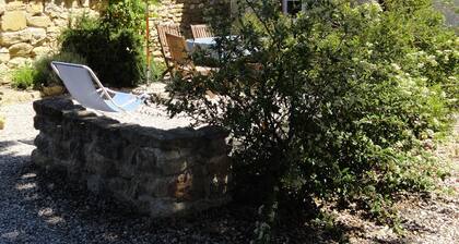 Maison avec piscine au coeur des vignes