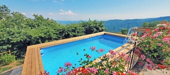 House with Character, Very Quiet Location, Amazing View!