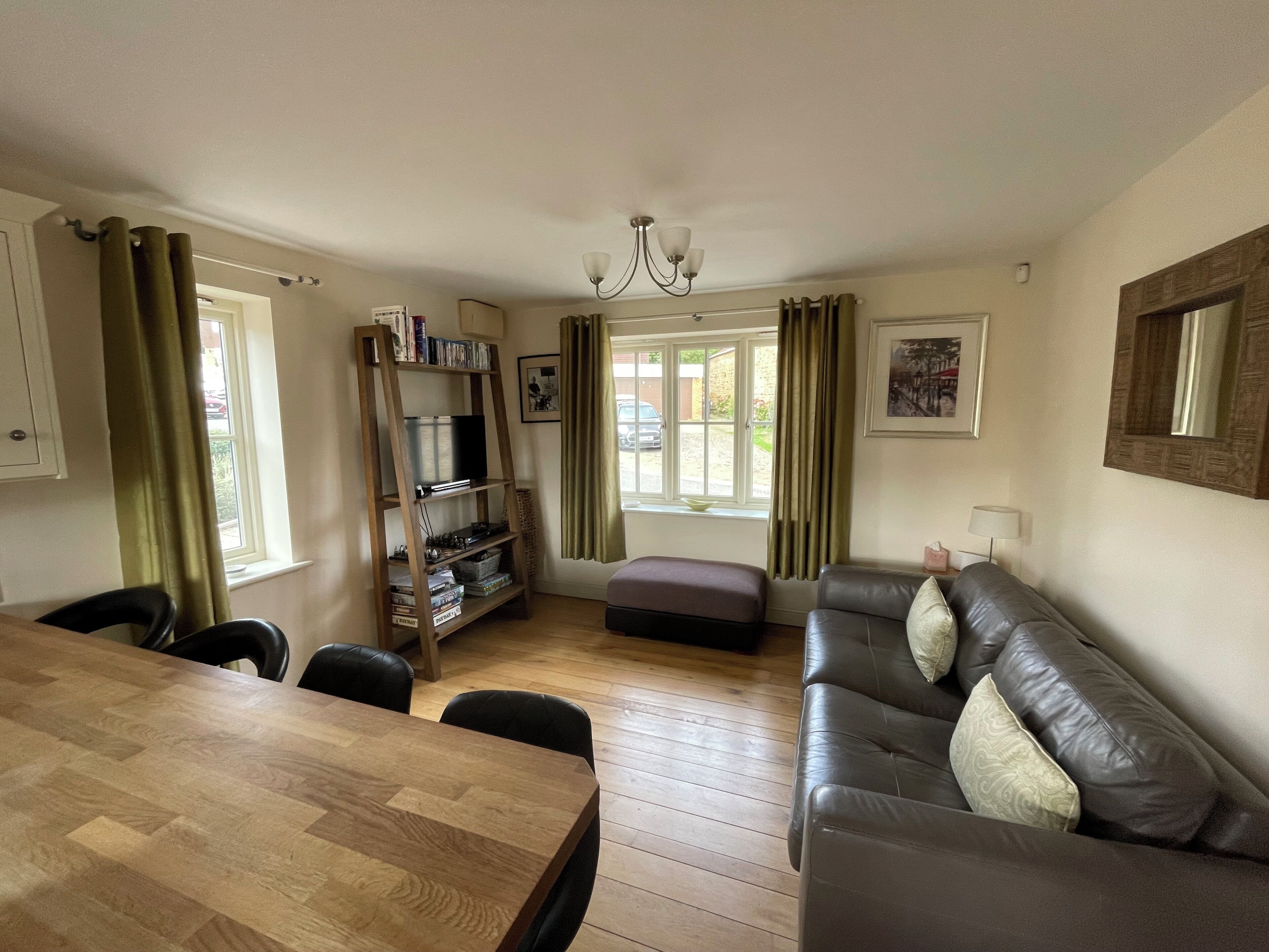 Smart TV, DVD player, books