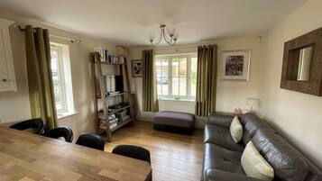 Smart TV, DVD player, books