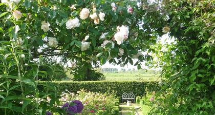 Characterful Stone Cottage mit herrlichem Blick ĂŒber die umliegende Landschaft