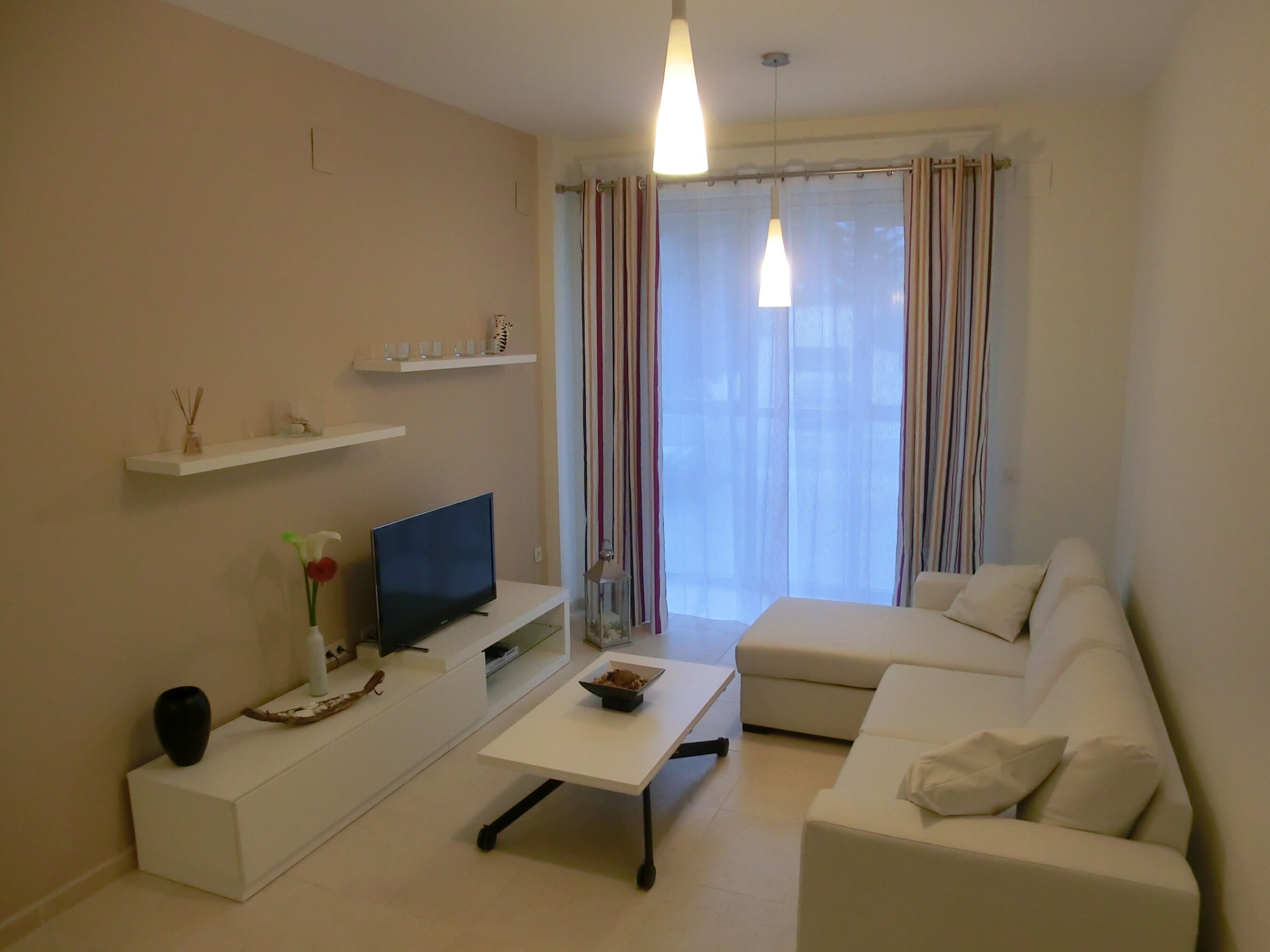 COZY BEACHFRONT APARTMENT IN VALENCIA