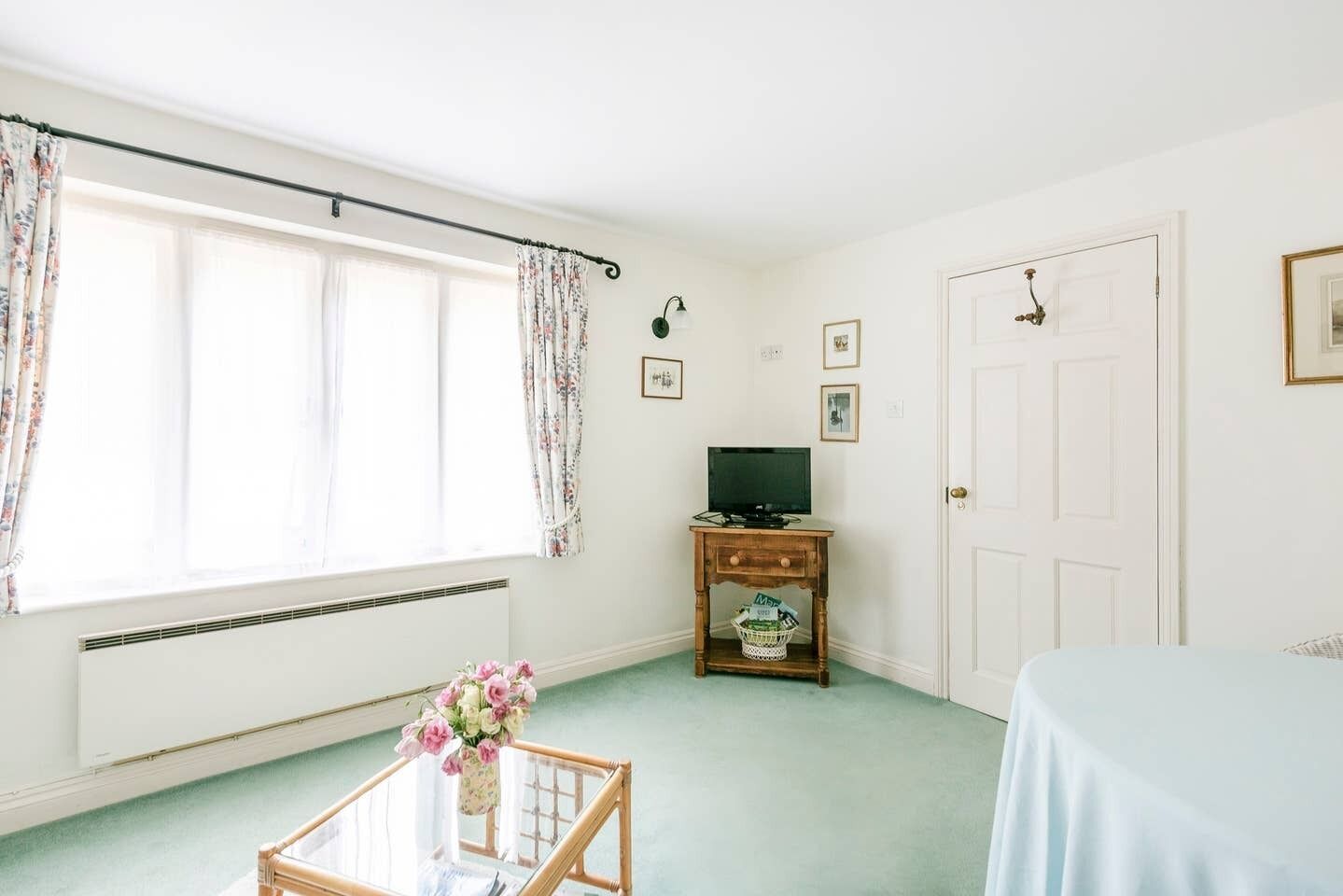 Highfield Lodge in Tring situated near beautiful woodland and field walks