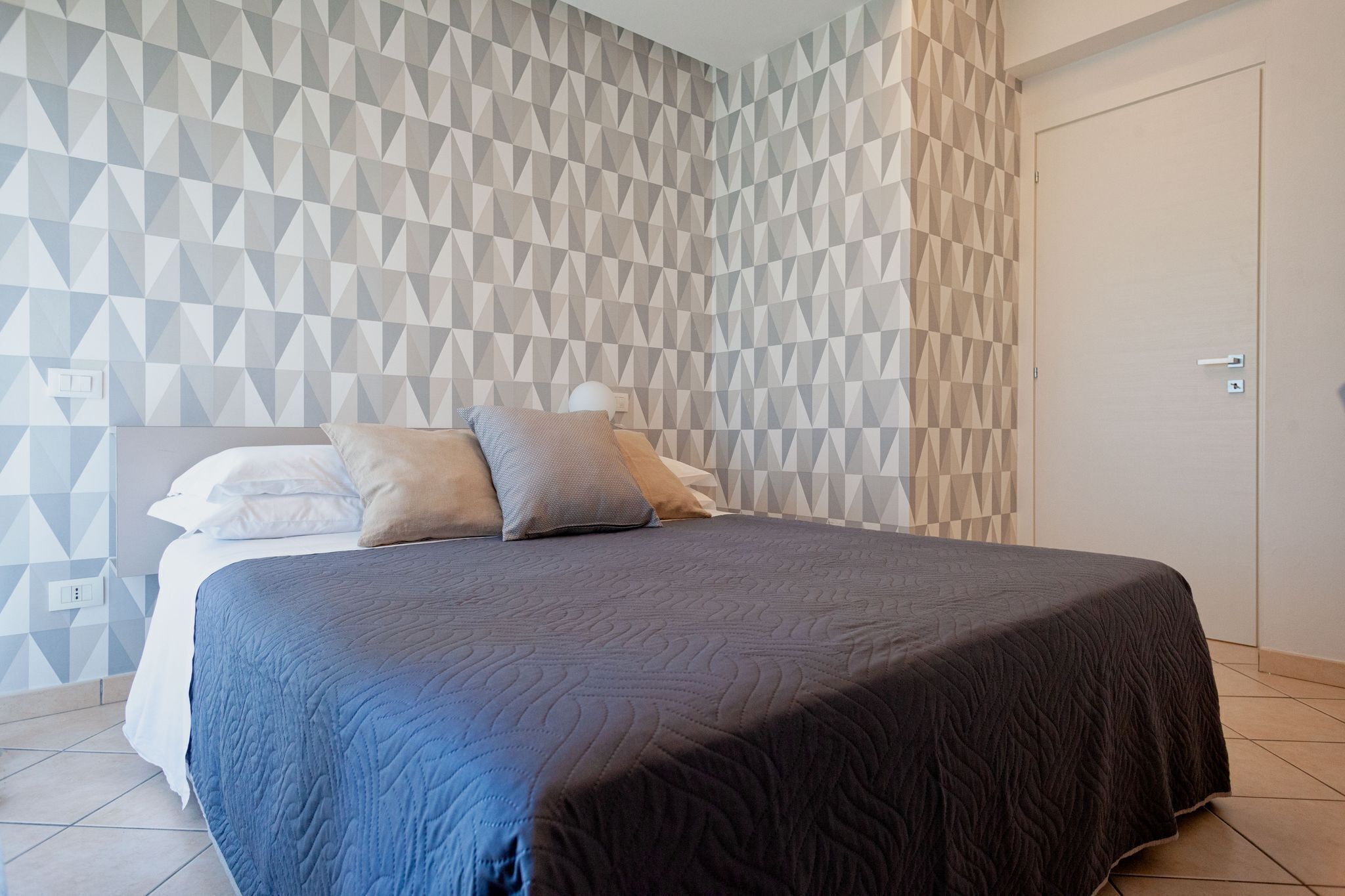 Modern and comfortable flats for long and short stays. Completely furnished with all comfort for a special holiday and wellbeing.