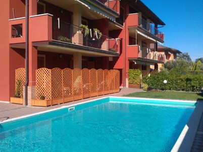 SIRMIONE ... SPLENDIDO TWO STEPS FROM THE LAKE,