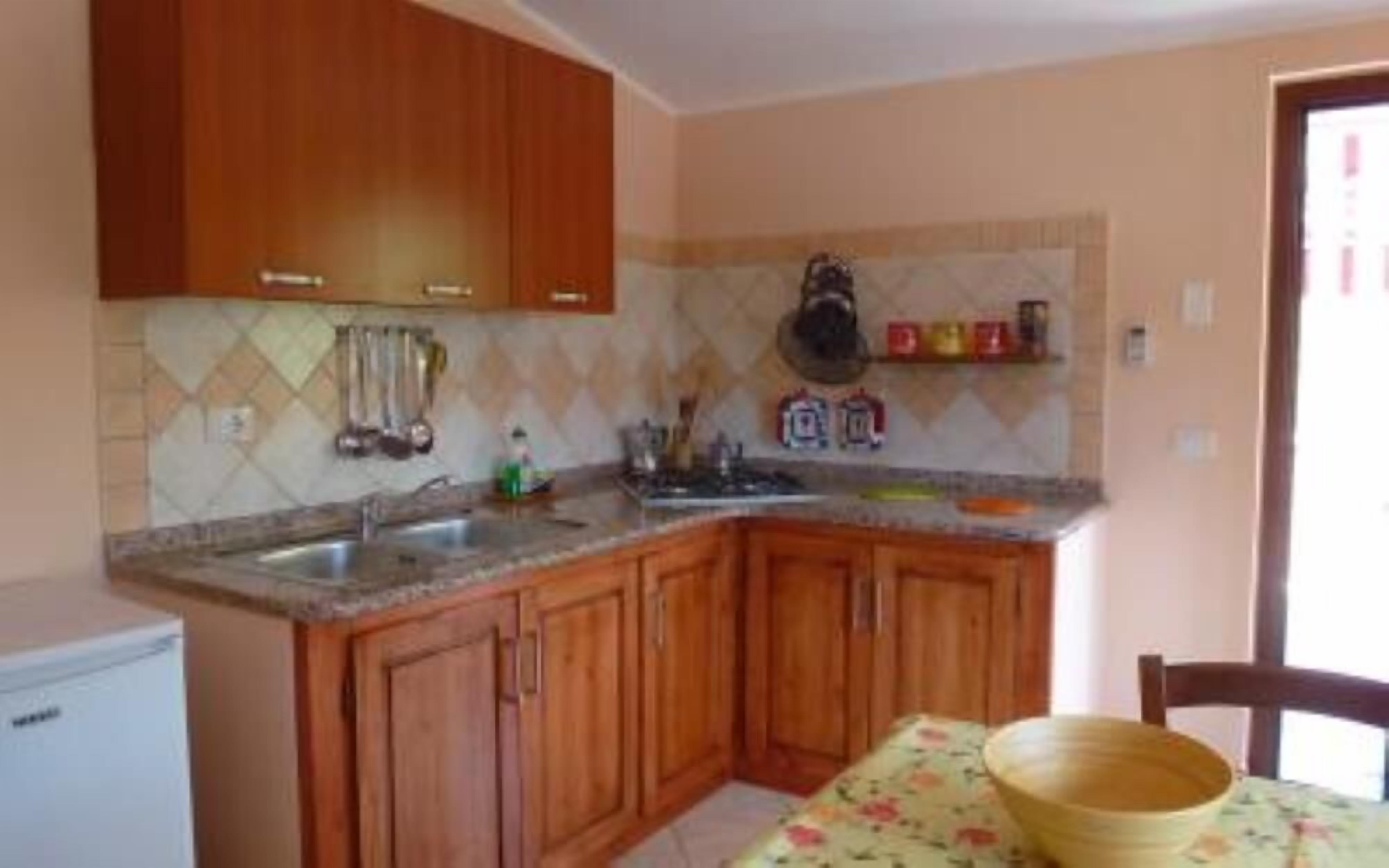 House villa with garden for 2-5 people