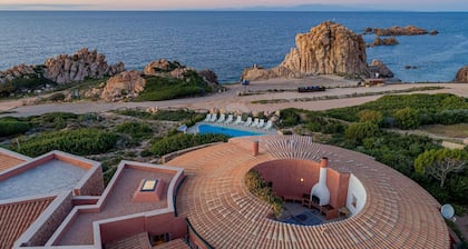 Villa Sfumature del Melograno: privater Pool direkt am Meer
