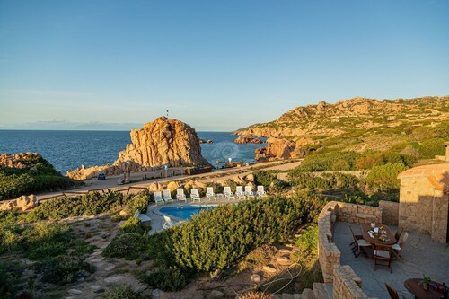 Villa Sfumature del Melograno: privater Pool direkt am Meer