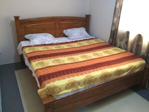 2 bedrooms