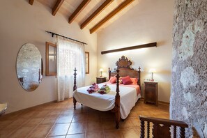 Bügeleisen/Bügelbrett, kostenloses WLAN, Bettwäsche