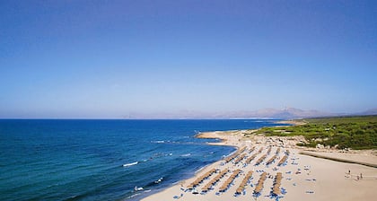 Villa Es Moli / Son Femenia