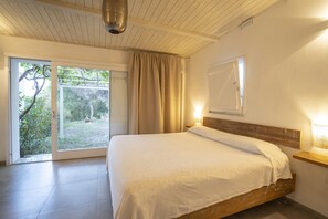 4 多间卧室、熨斗/熨衣板、WiFi、床单