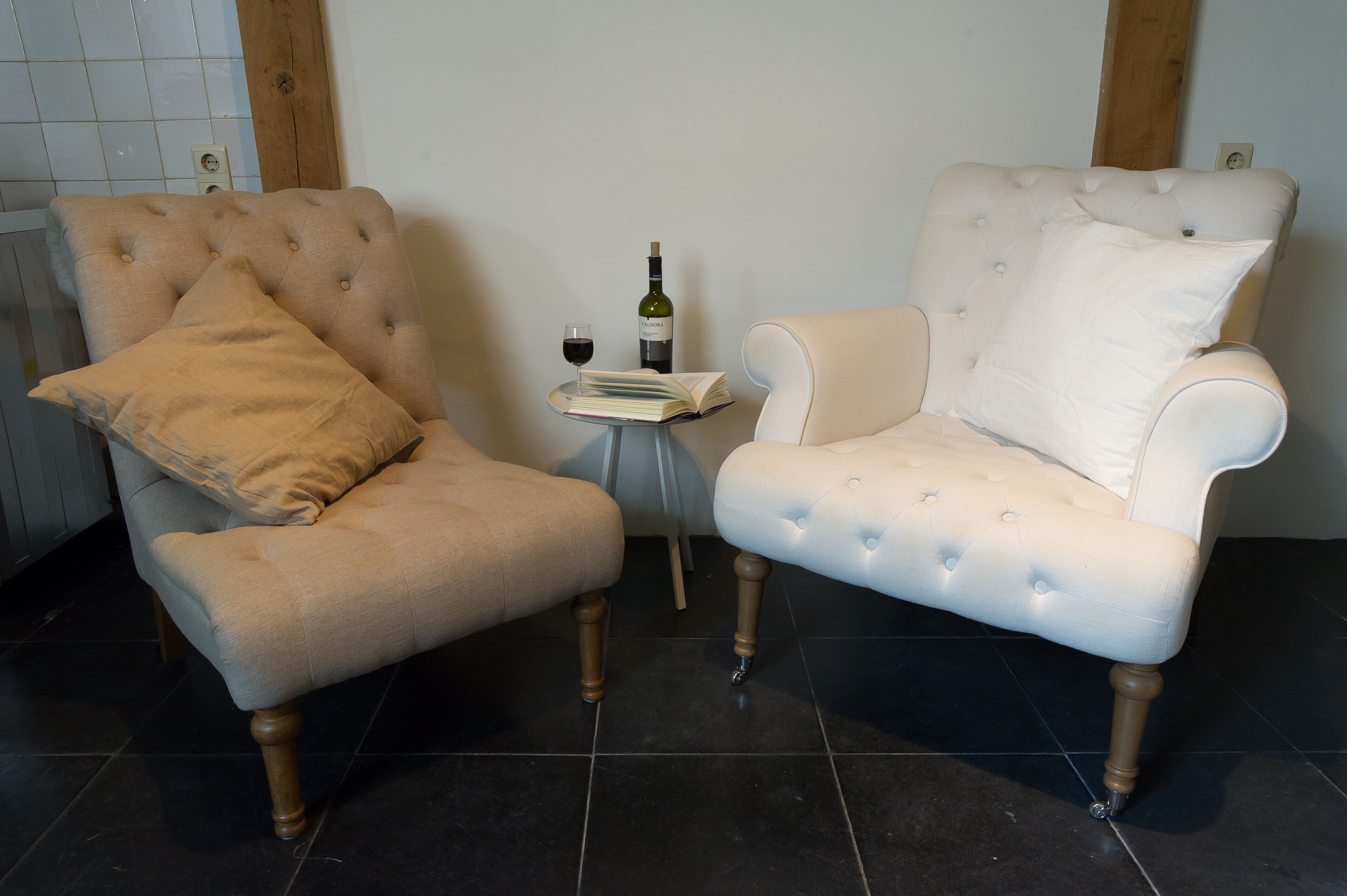 Apartment in 17th century building