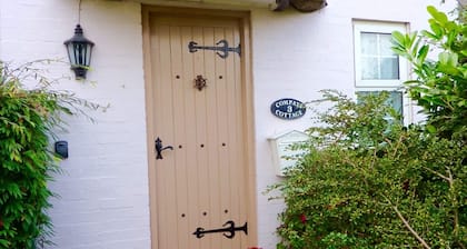 Compass Cottage Jolie chaumiĂšre, proche de la plage de sable