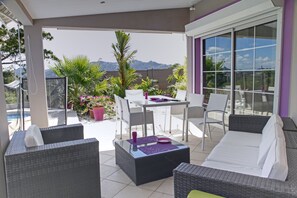 Outdoor dining - Amethyst comfortable villa, private swimming pool 9x4m salt, close to beaches (Le Robert)