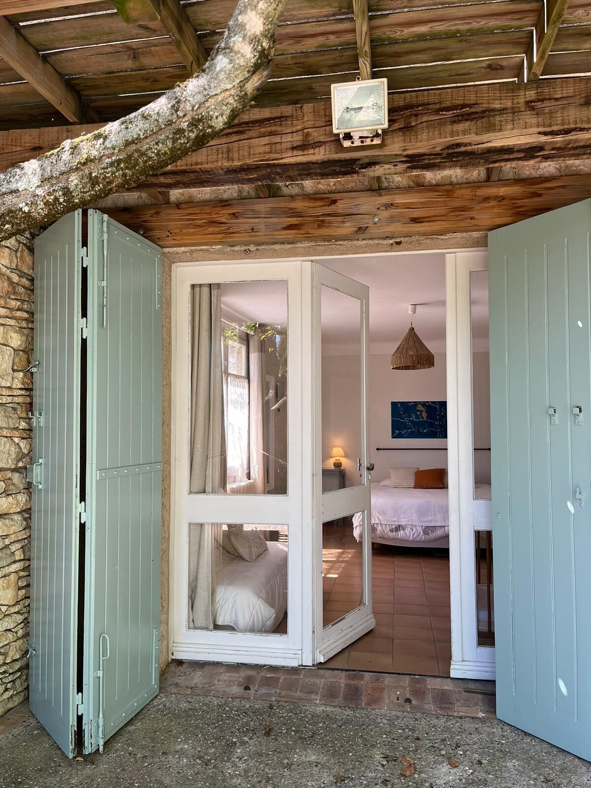 5 habitaciones y caja de seguridad en la habitación 