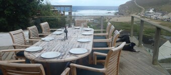 Modernes Strandhaus mit Meerblick und nur einen kurzen Spaziergang vom mit der Blauen Flagge ausgezeichneten Strand entfernt