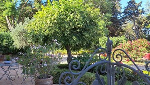 Terrace/patio - Near the sea , the quiet and the charm of " LA  FORGE" (Narbonne)