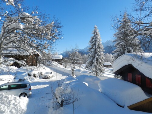 Spacieux 7 personnes chalet avec 4 chambres du domaine skiable varié Bellwald