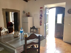Dining - Cottage With Private Pool (São Brás de Alportel)