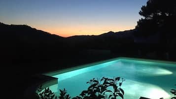 Utomhuspool