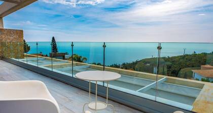 Luxury villa with heated pool and sea views
