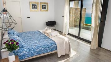 5 chambres, fer et planche Ă repasser, accĂšs Internet, draps fournis