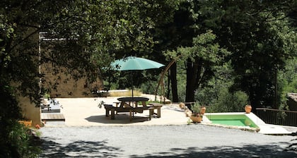 Cottage With pool, set in a private 5 hectare domaine, perfect for nature lovers