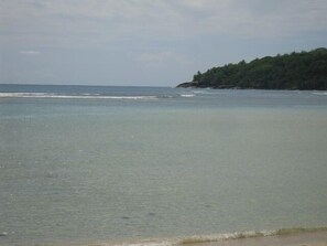 Beach nearby - Chalet on beach-side offering sunset view (Mahe)