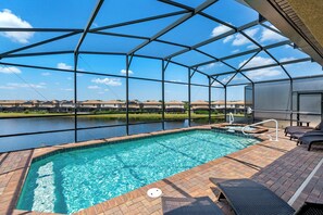 Beheizter Pool