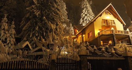 Casa de montaña (madera / piedra) - Brasov