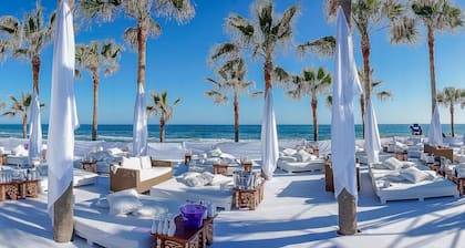 Luxury Duplex Penthouse Apartment by Puerto Banus, Marbella. RELAX & ENJOY !!