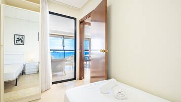 2 sovrum, strykjÀrn/strykbrÀda, gratis wi-fi och sÀngklÀder