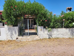 Exterior - Villa with parking and veranda, 900 m from the beach - San Teodoro (San Teodoro)