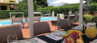 Vicino al centro di Lucca. Ideale per esplorare! Uso privato della piscina, A/C