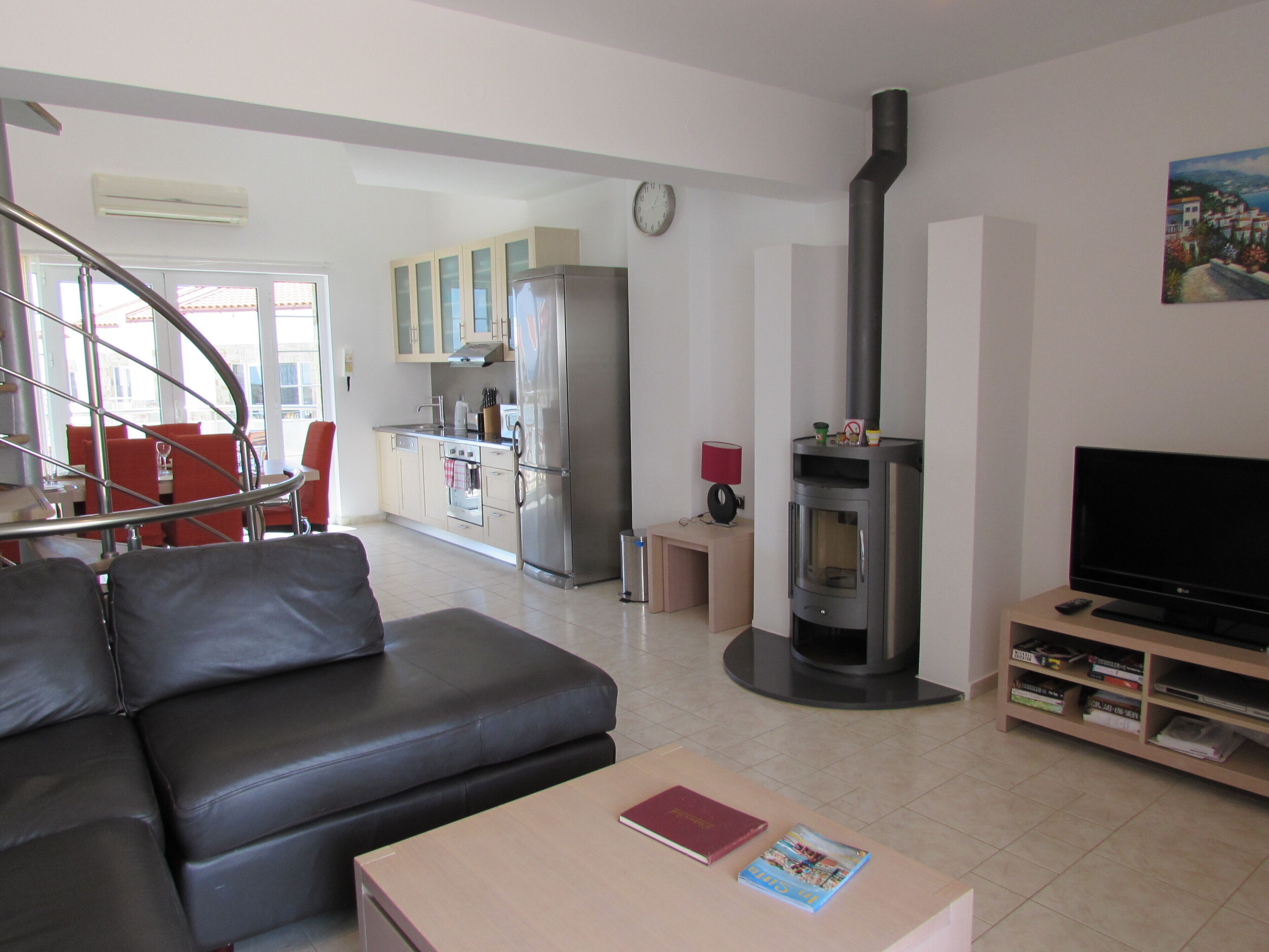 TV, DVD player, books